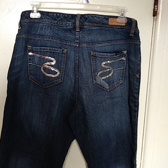 Jeans - Picture 3 of 3